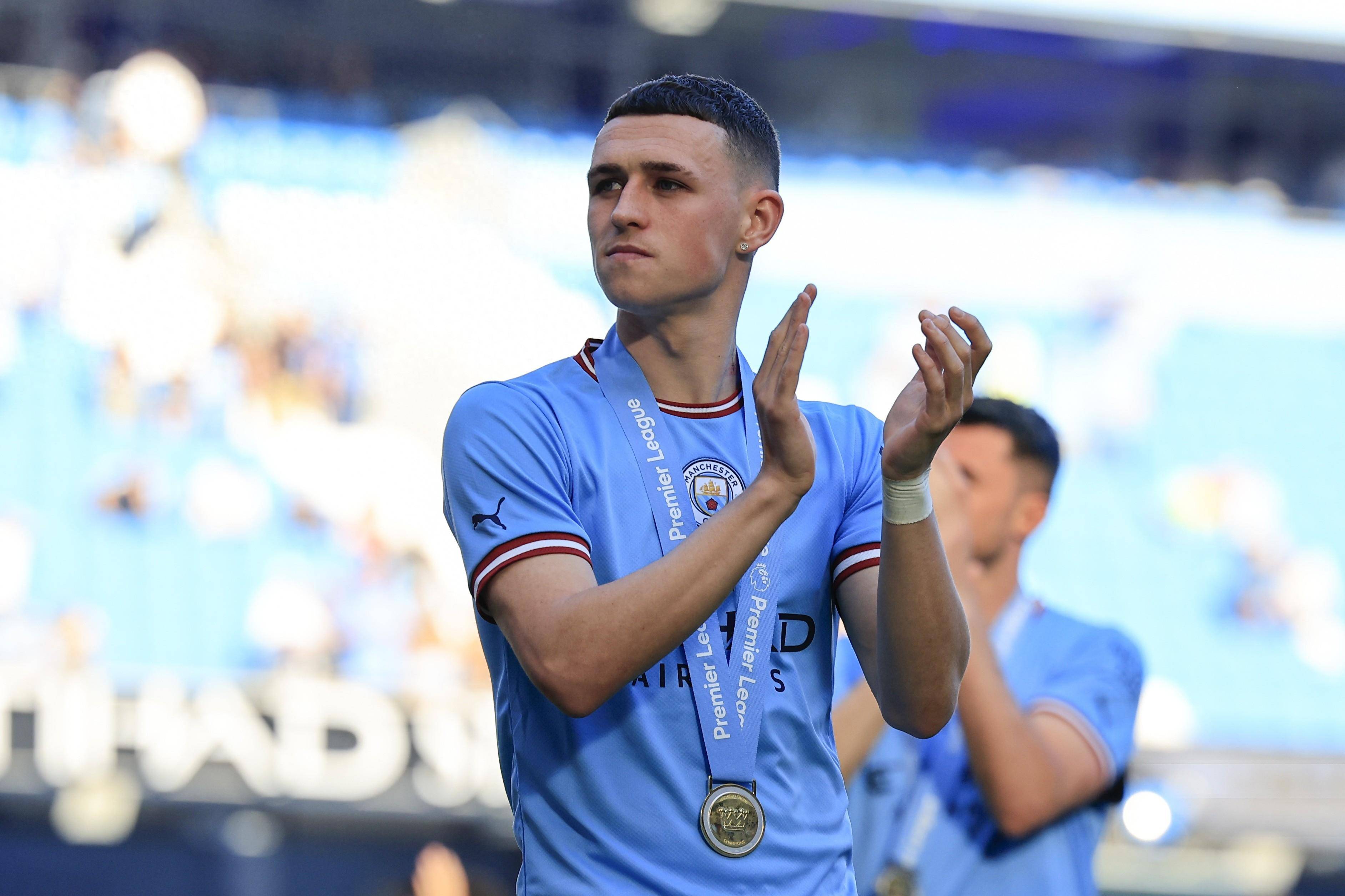 爱体育-曼城球员积极备战，信心满满冲击排名