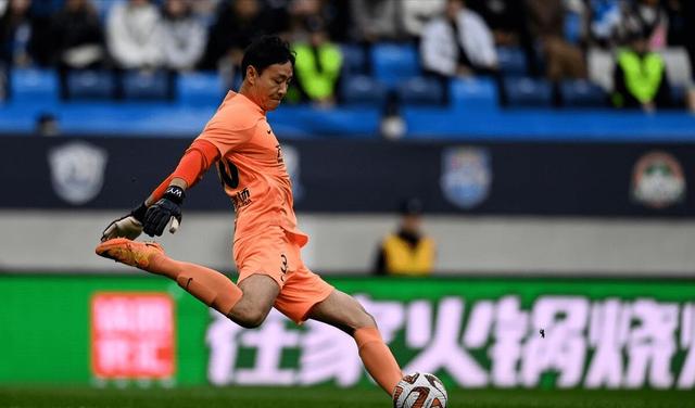 大连人遭遇失利,球队需调整战术! 大连人遭遇失利,球队需调整战术!