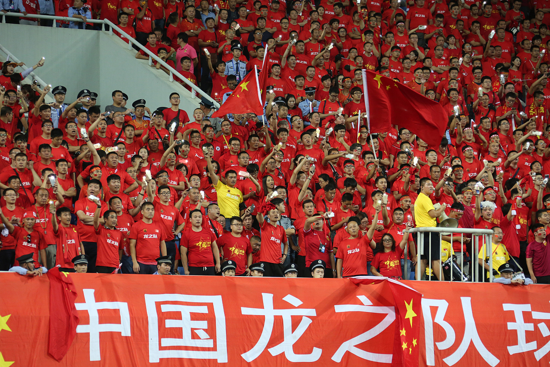 亚洲杯揭幕,中国队斩获首胜 亚洲杯揭幕,中国队斩获首胜