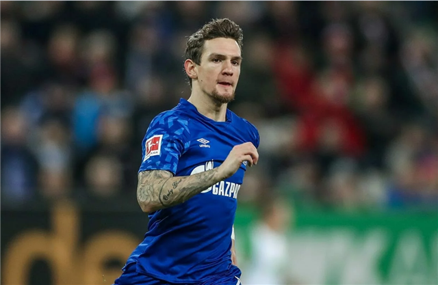 沙尔克首发大名单亮相,迎战挑战 沙尔克首发大名单亮相,迎战挑战