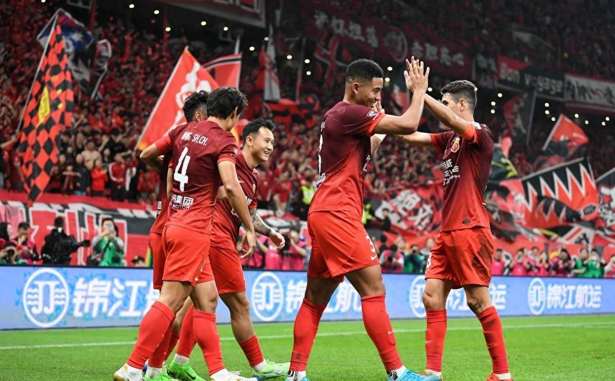 爱体育-全队团结一心，战胜对手力争晋级