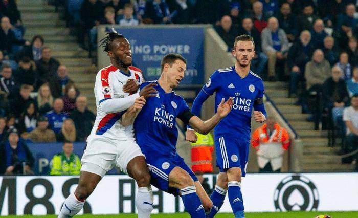 爱体育-战术频繁调整，球员智慧一触即发！