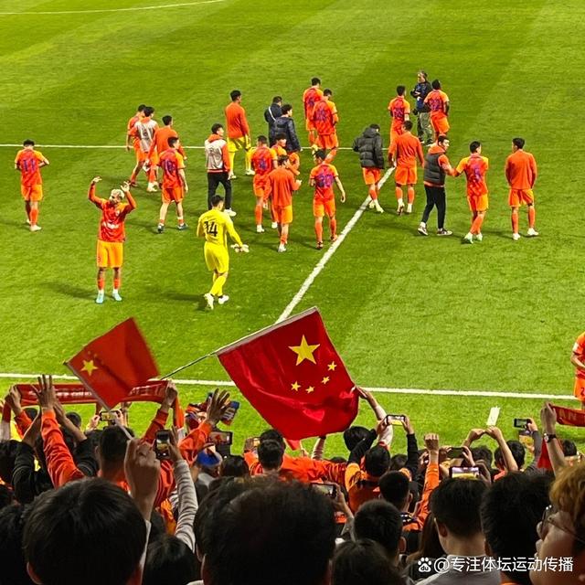 亚冠比赛实力对拼成焦点,球队竞争胜负难分 亚冠比赛实力对拼成焦点,球队竞争胜负难分