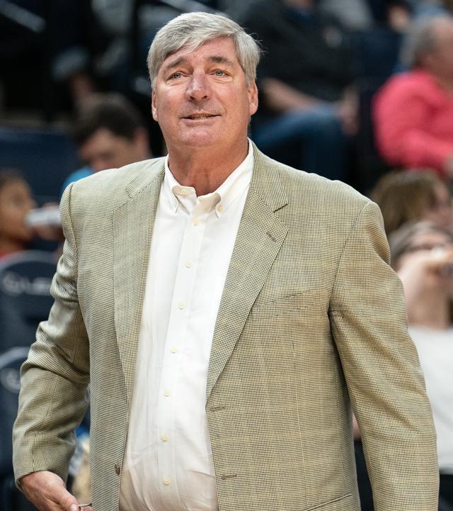 马库比尔获得胜利,展现实力 马库比尔获得胜利,展现实力