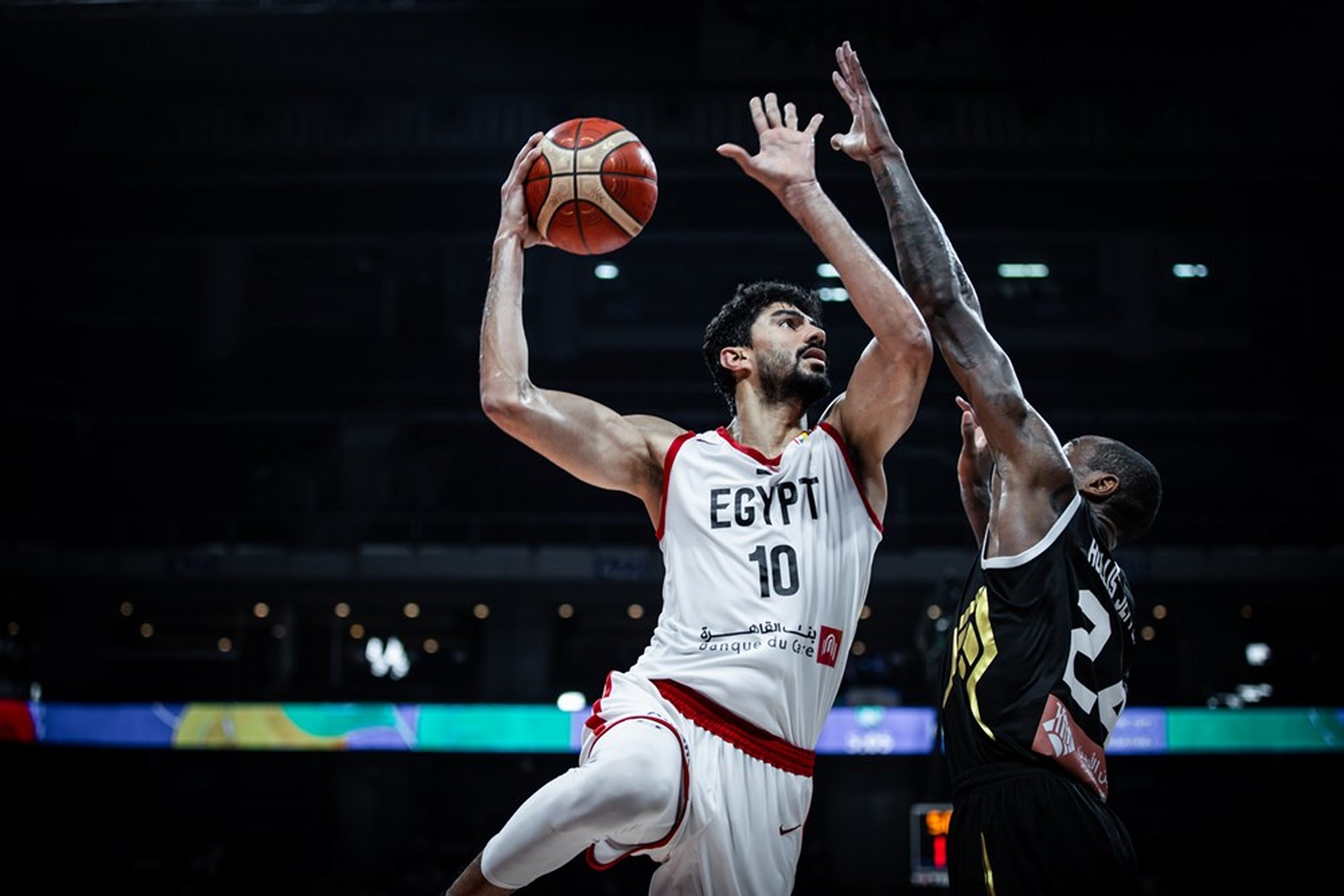 非洲篮球明星在国际比赛中展现实力 非洲篮球明星在国际比赛中展现实力