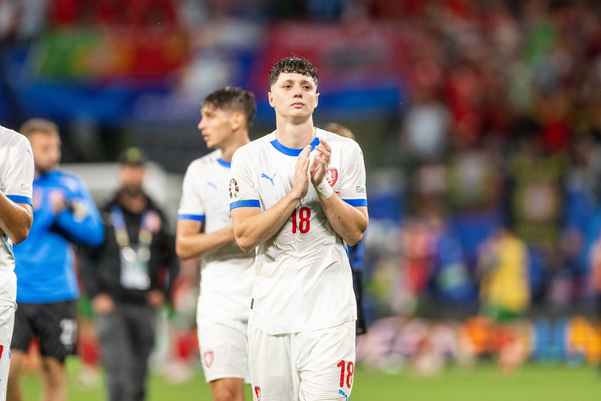 爱体育官方网站-捷克队遭遇惨败，欧洲杯名次无望