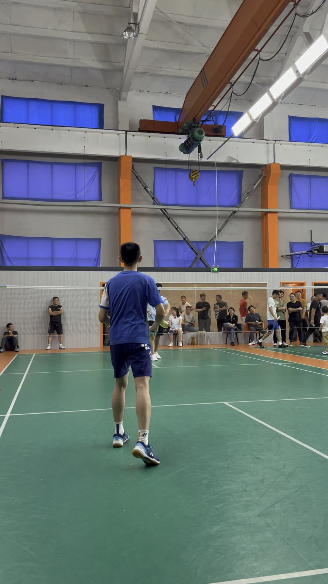 爱体育官方网站-羽毛球比赛精彩连连，技艺高超