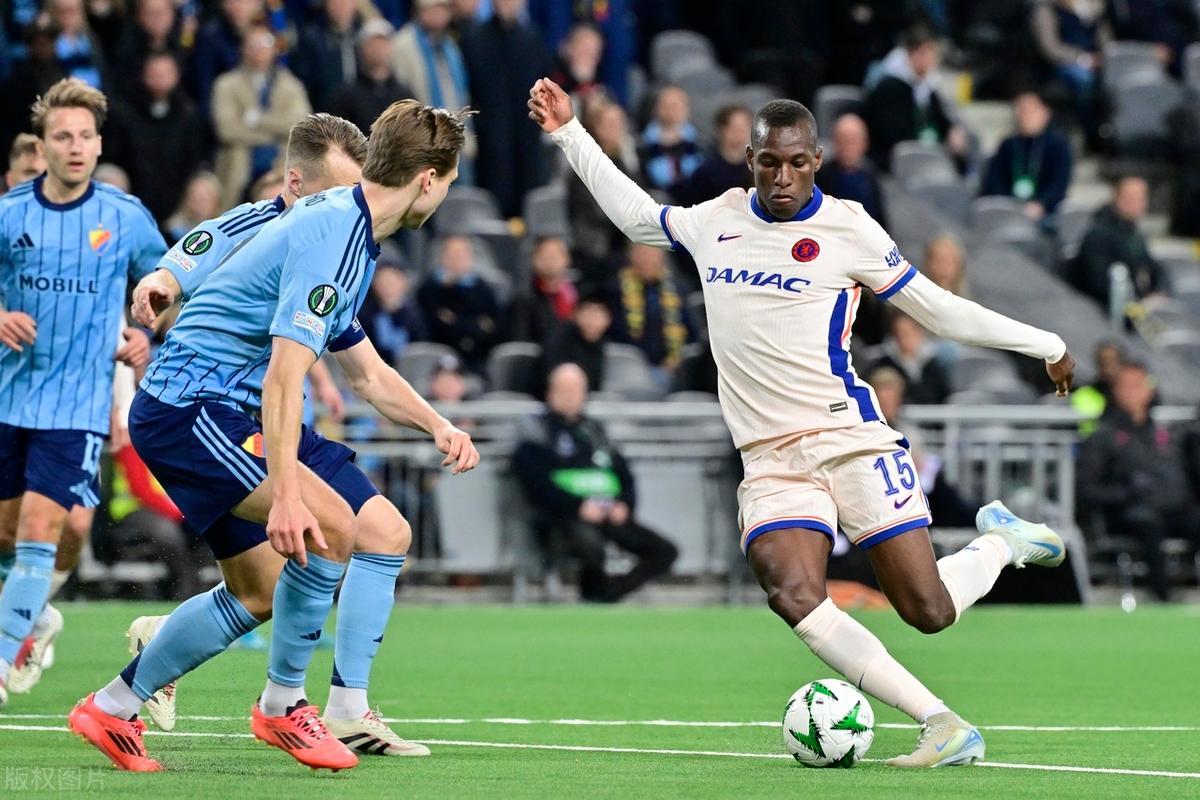 德国队客场战胜瑞典实现连胜 德国队客场战胜瑞典实现连胜