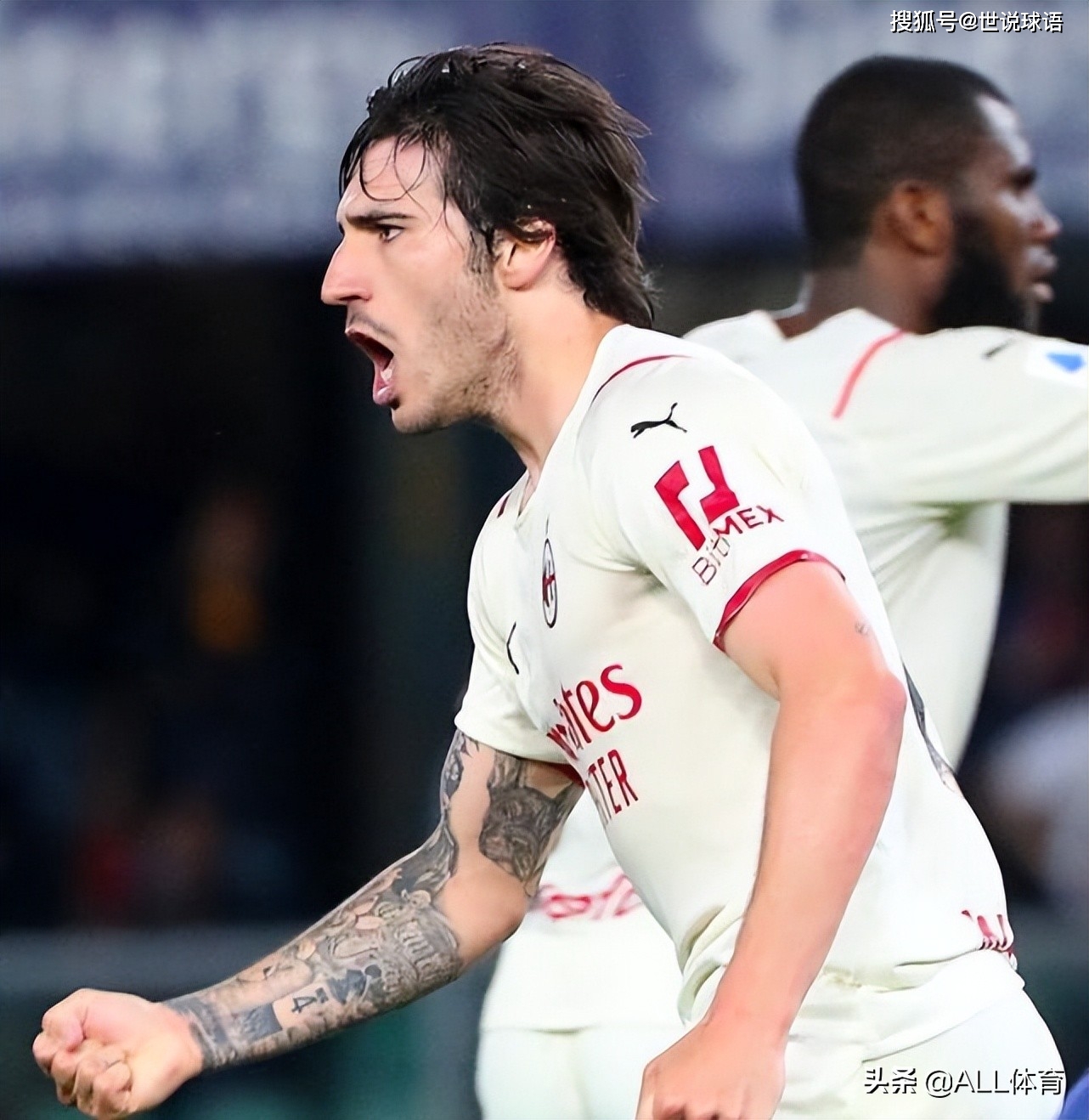 爱体育-AC米兰客场连胜，球队信心大增